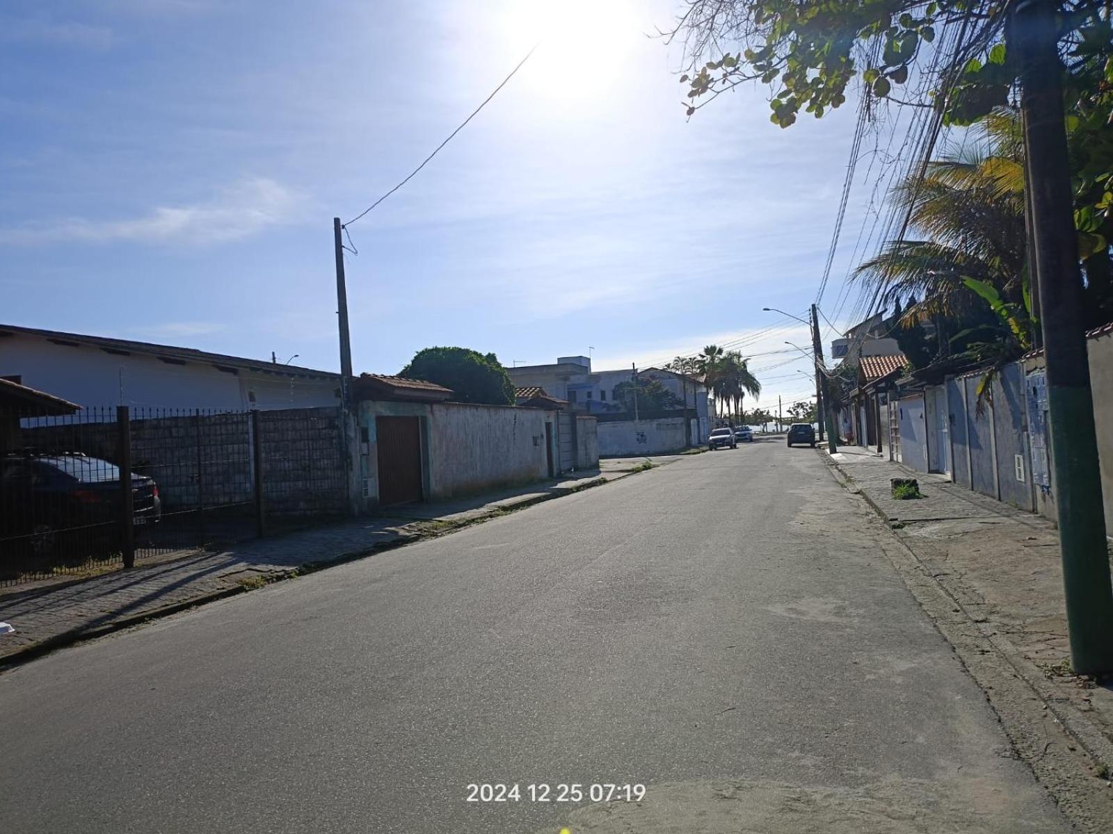 Apartment Pe Na Areia, Ubatuba, 2quartos, Inteiro , Wi-fi ,garagem *