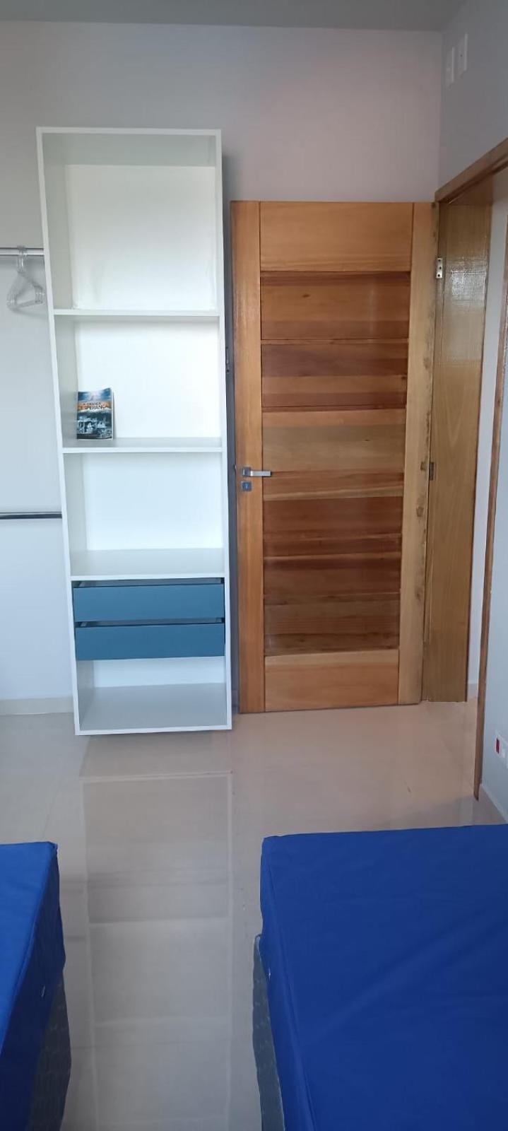 Apartment Pe Na Areia, Ubatuba, 2quartos, Inteiro , Wi-fi ,garagem Ubatuba